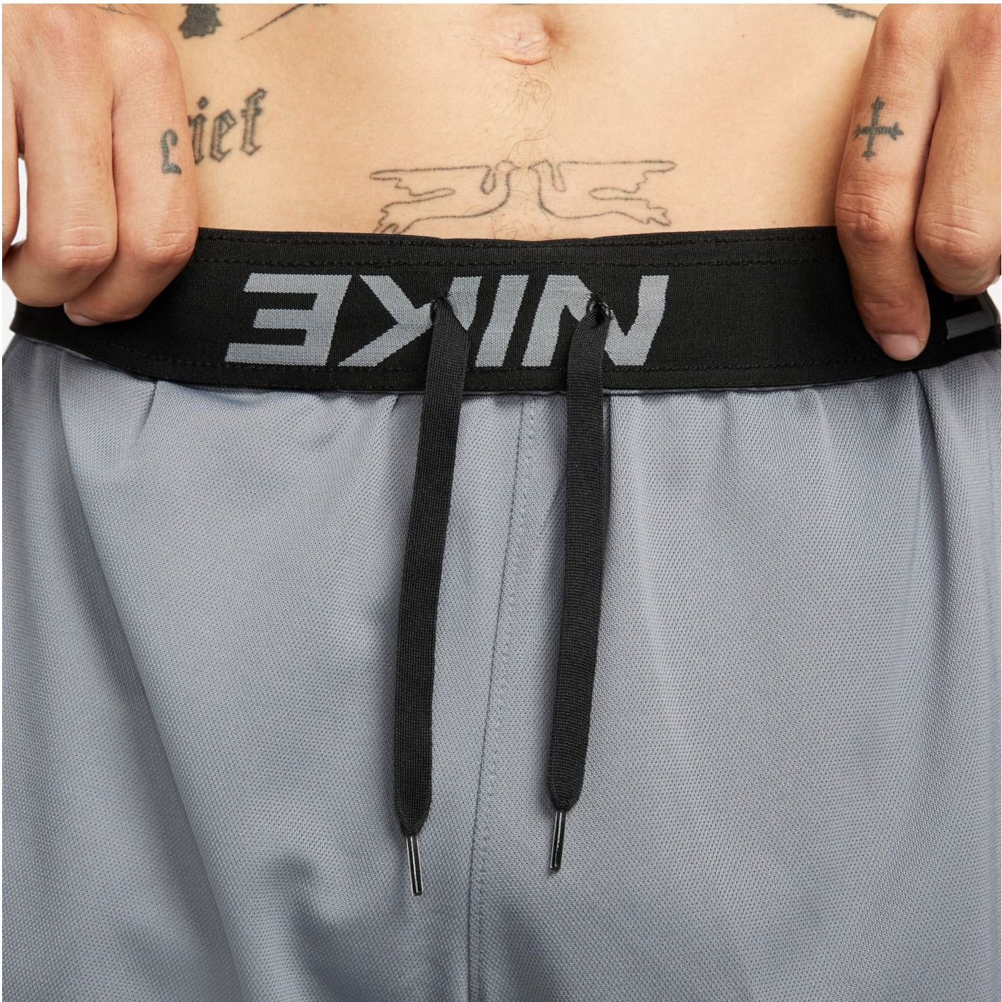 Bermuda Nike DV9328 Totality Knit 9