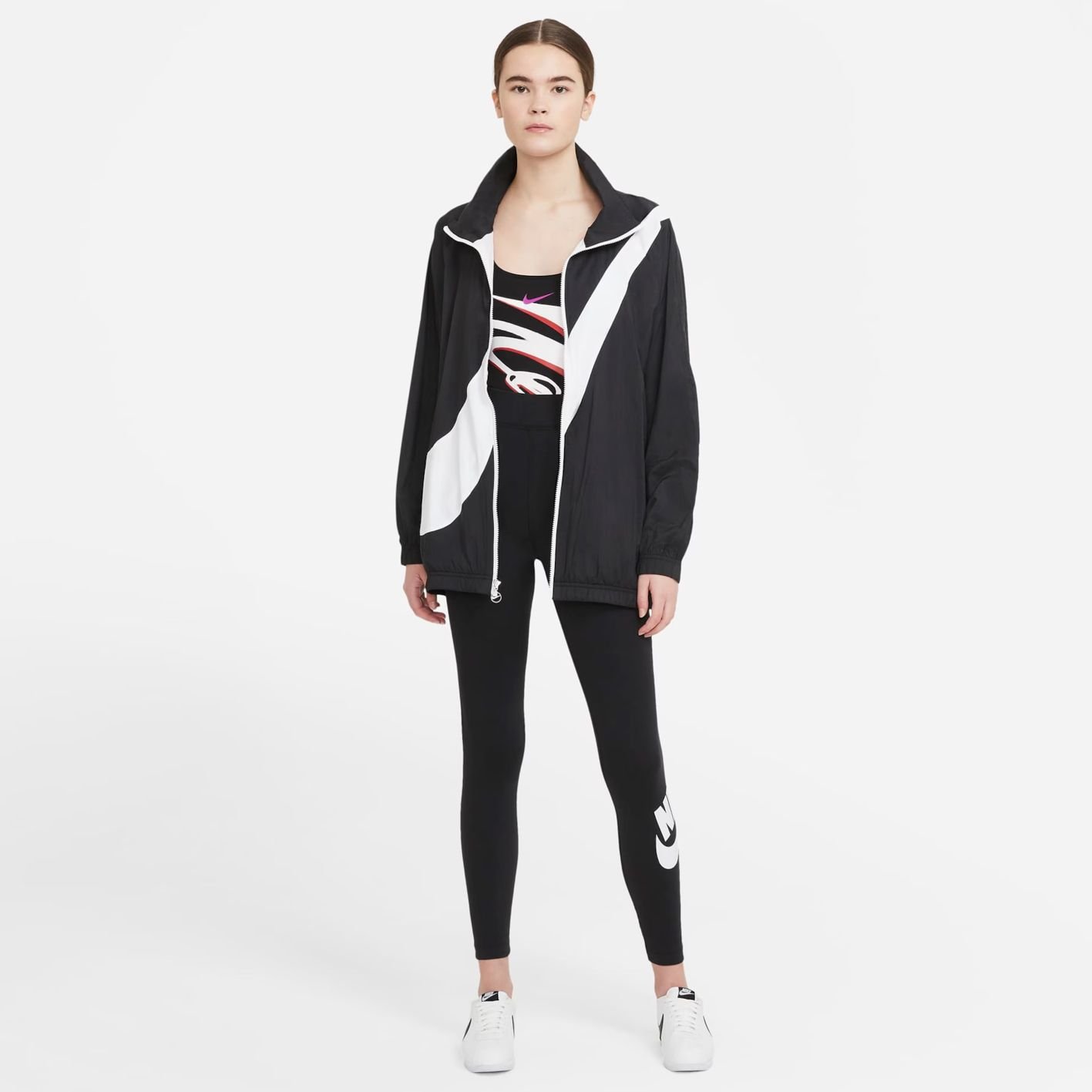 Calça Legging Nike Sportwear Essential Cz8528-010
