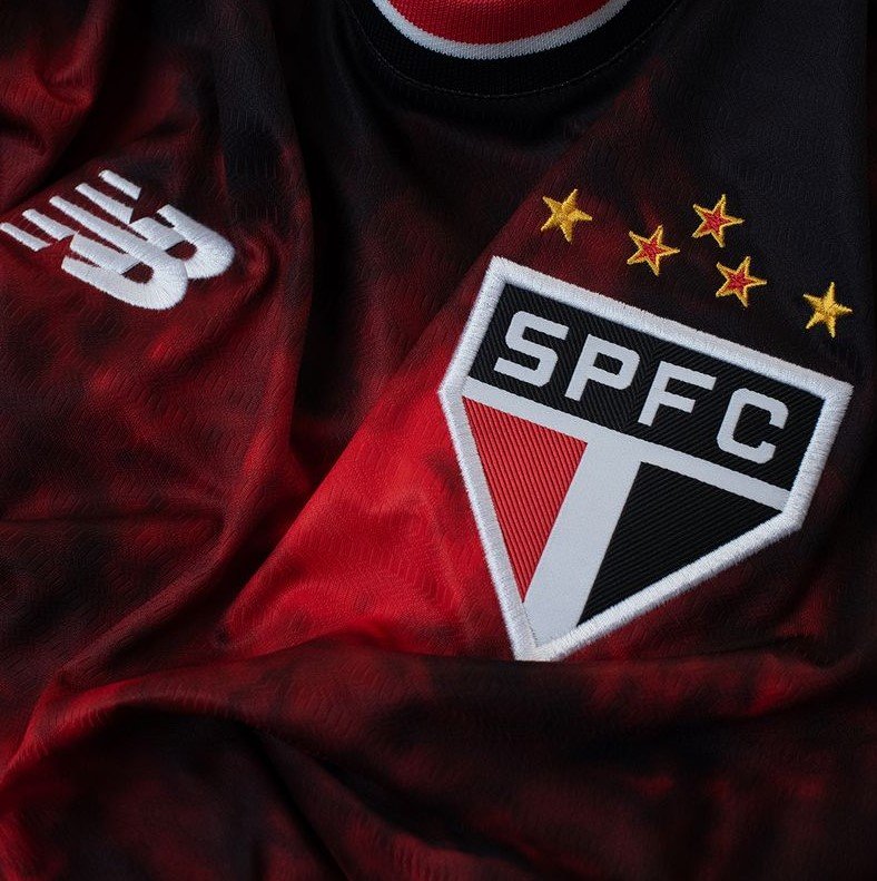 Camisa New Balance São Paulo III Masculina 2024 MT830486