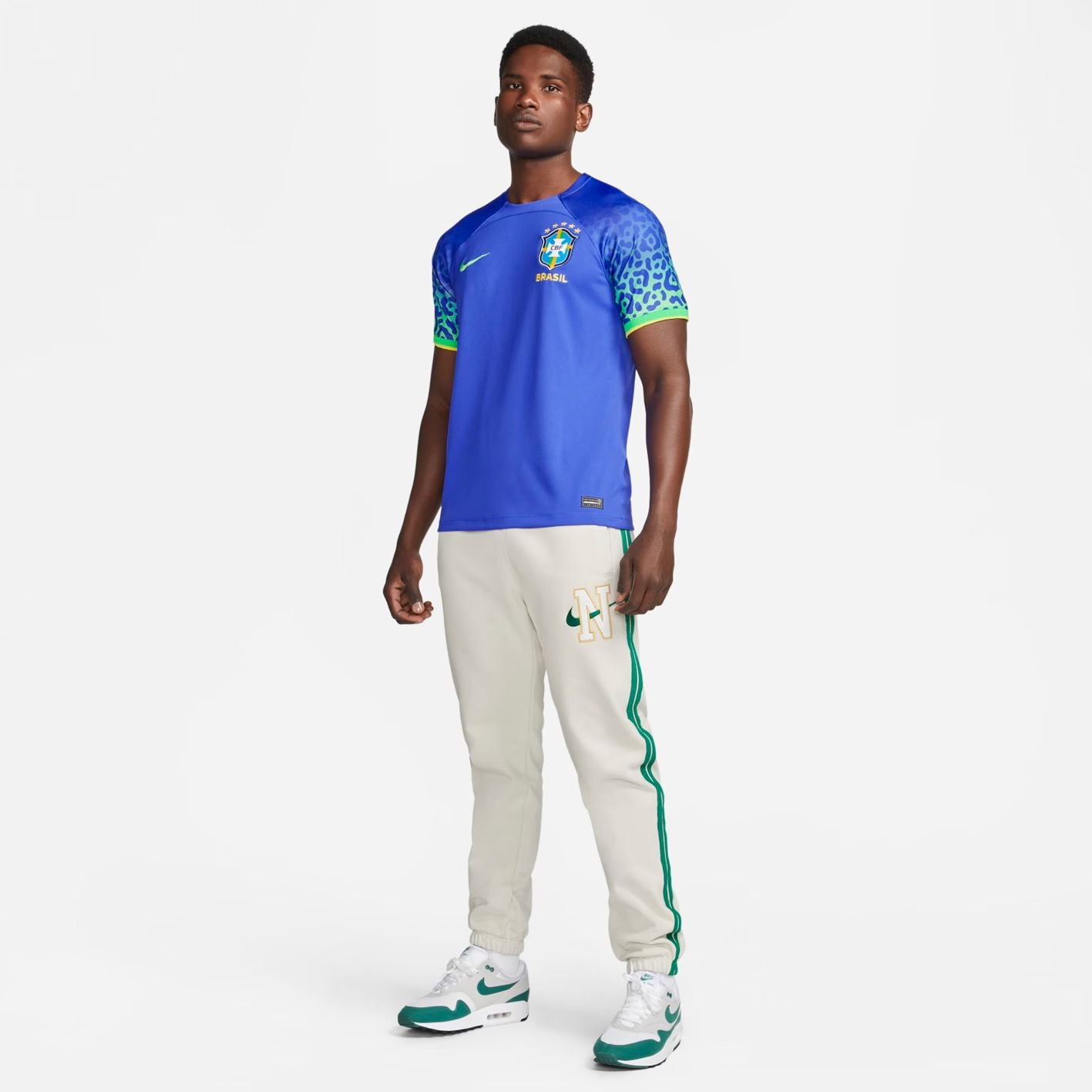 Camisa Nike Brasil II 2022/23 Torcedor Pro Masculino DN0678-433