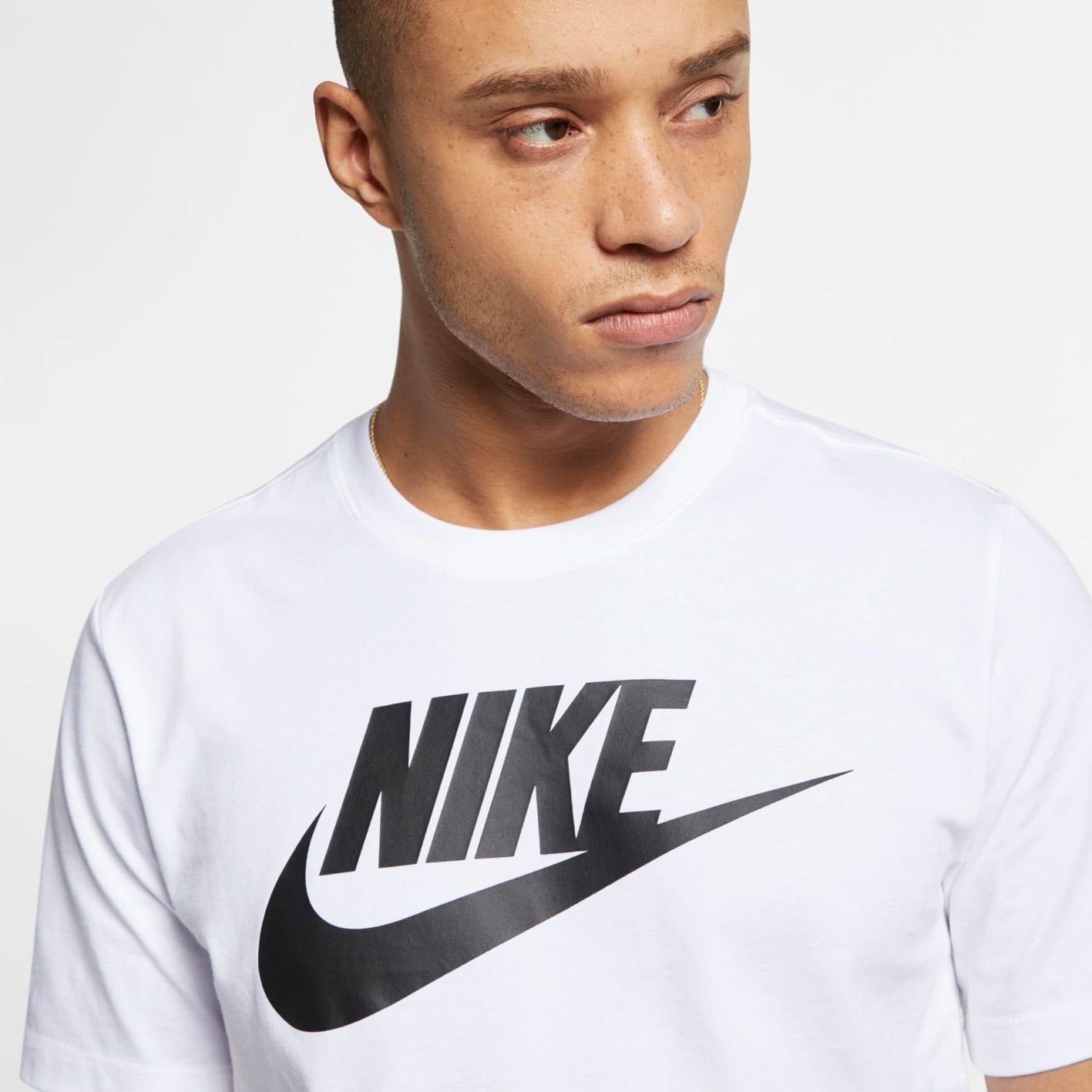 Camiseta Nike NSW TEE ICON AR5004