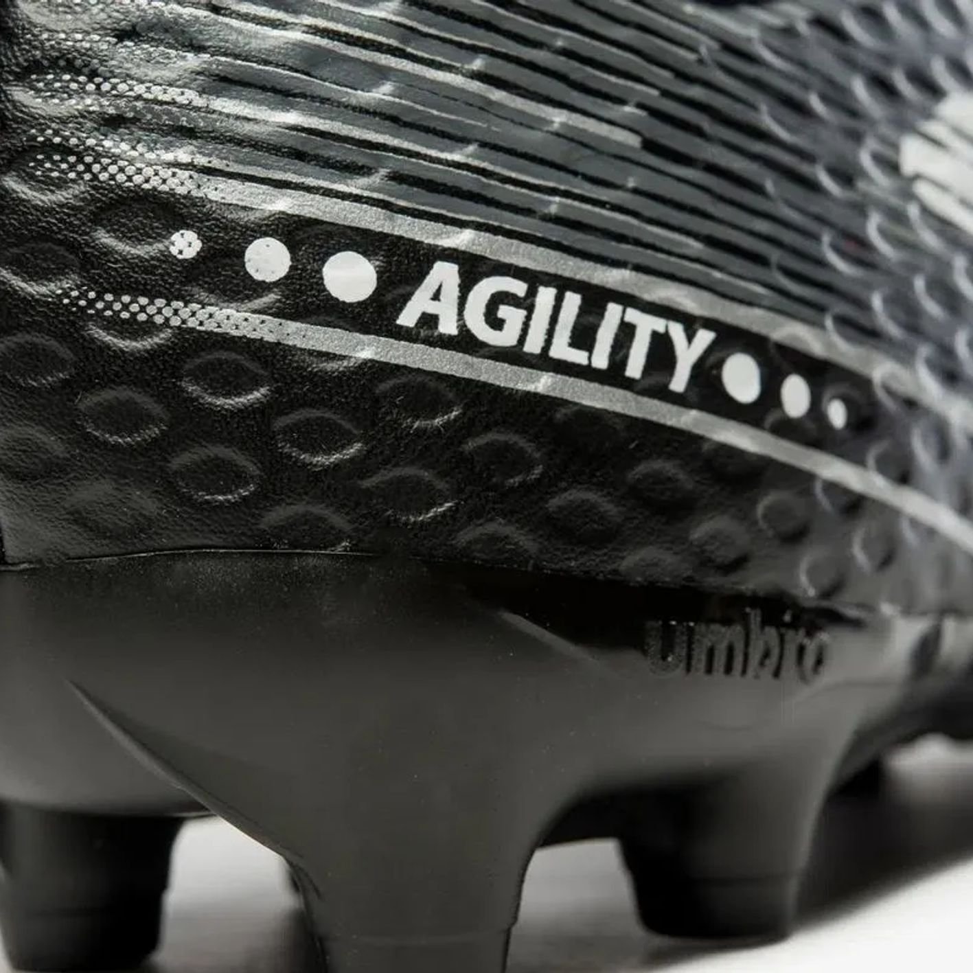 Chuteira Campo Umbro Agility U01fb058