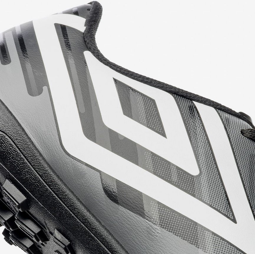 Chuteira Society Umbro ACTION U01FB00249