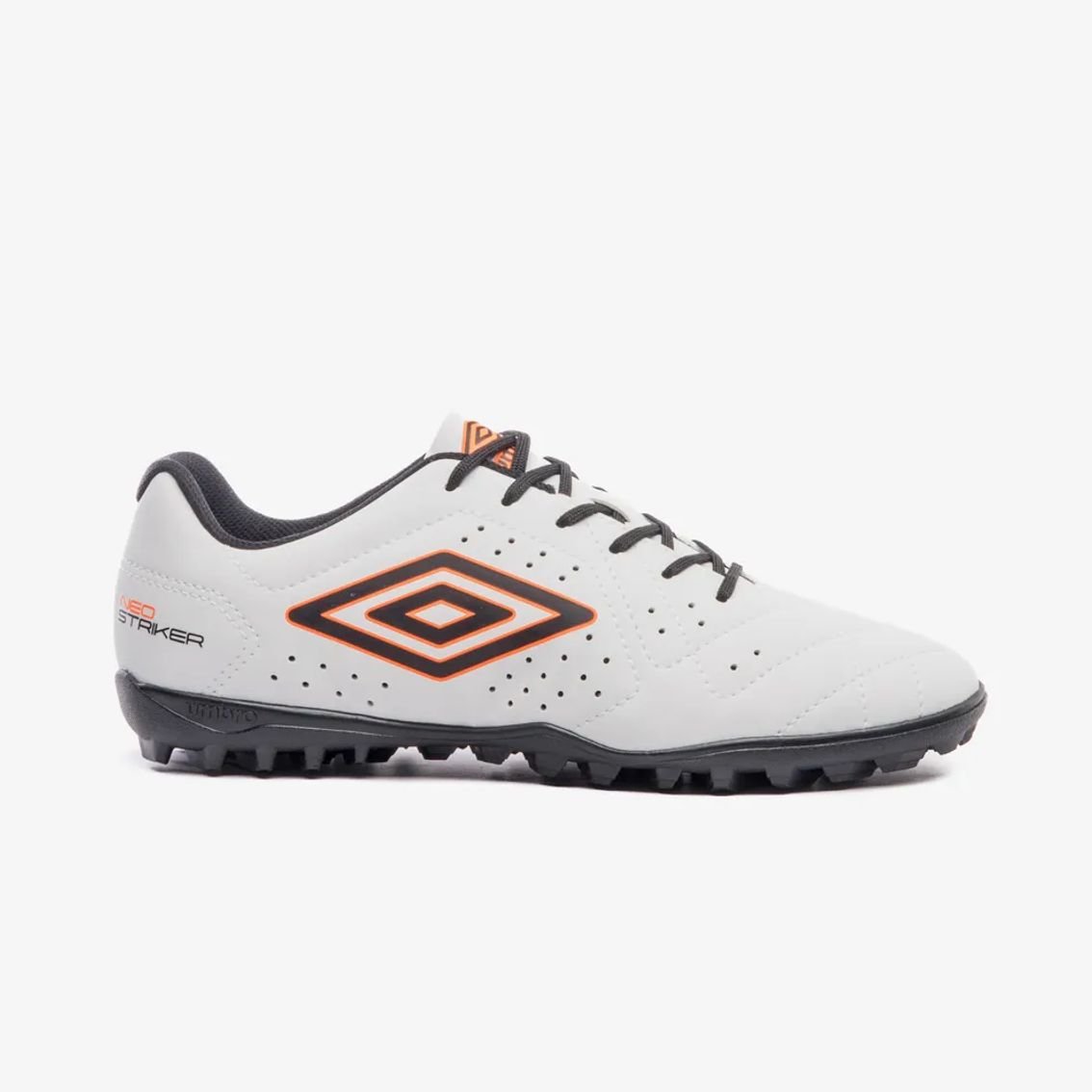 Chuteira Society Umbro Neo Striker U01FB002011
